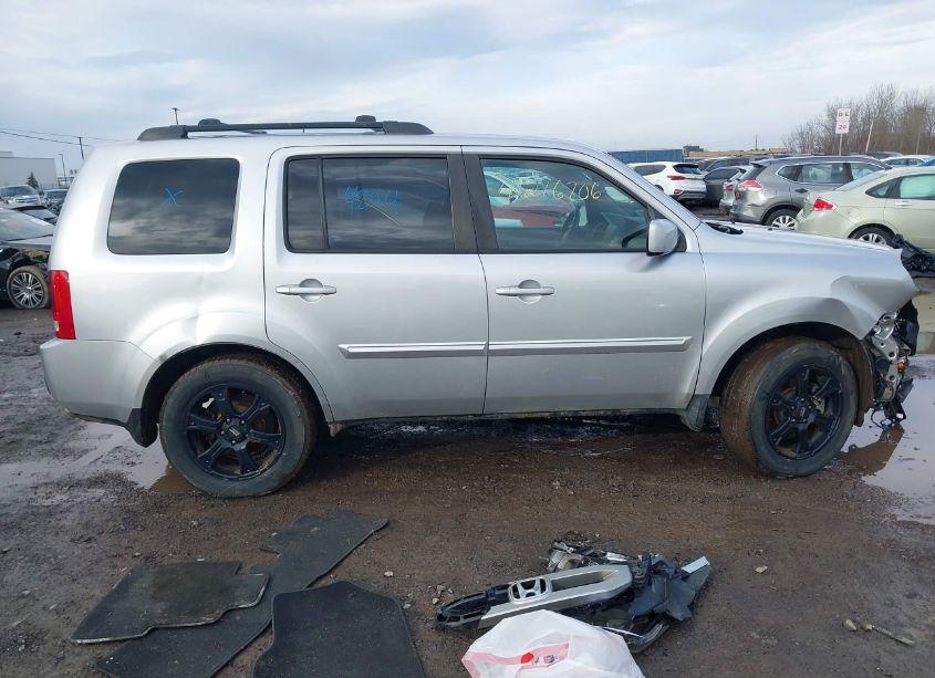 Photo 13 of 2011 Honda Pilot EX (VIN 5FNYF4H48BB034451)