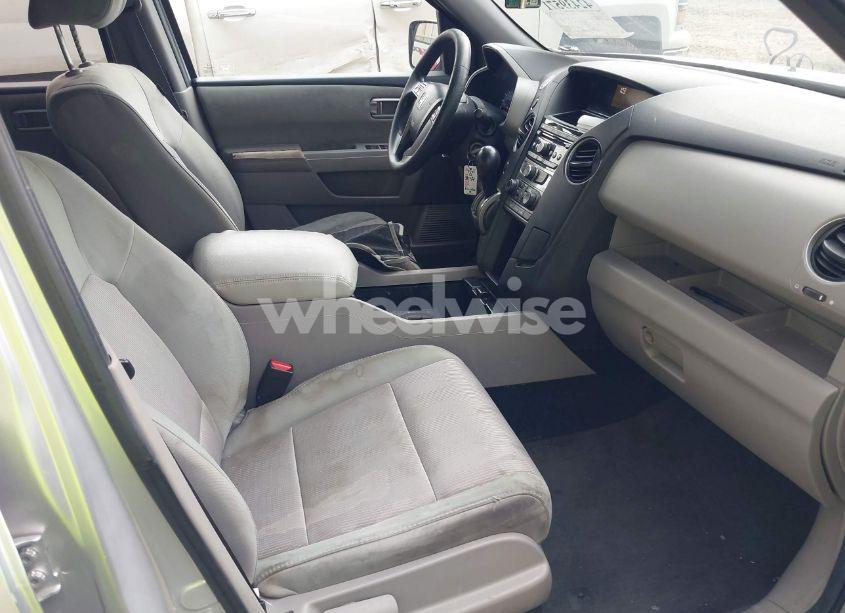 Photo 5 of 2012 Honda Pilot EX (VIN 5FNYF4H48CB001998)