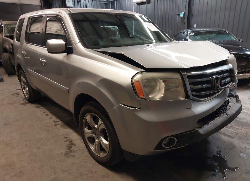 2013 Honda Pilot EX (VIN 5FNYF4H48DB029060) main photo