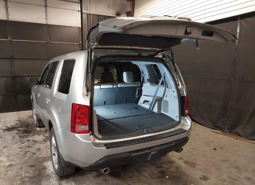 Photo 3 of 2013 Honda Pilot EX (VIN 5FNYF4H48DB029060)