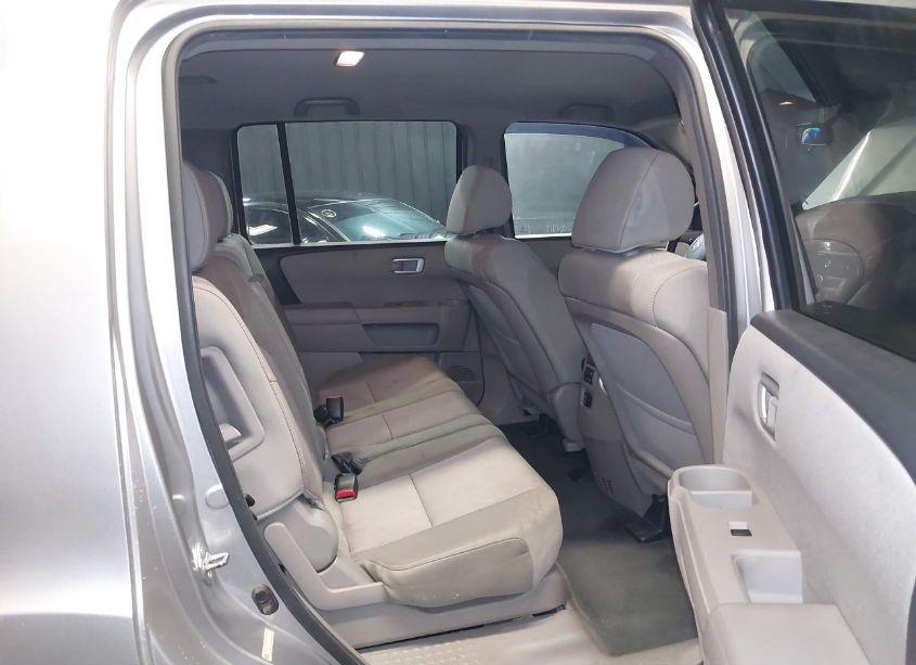 Photo 8 of 2013 Honda Pilot EX (VIN 5FNYF4H48DB029060)