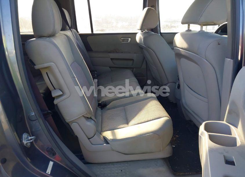 Photo 8 of 2013 Honda Pilot EX (VIN 5FNYF4H48DB034632)