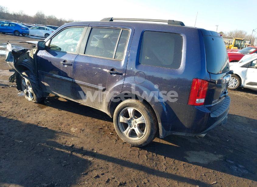 Photo 3 of 2013 Honda Pilot EX (VIN 5FNYF4H48DB049017)