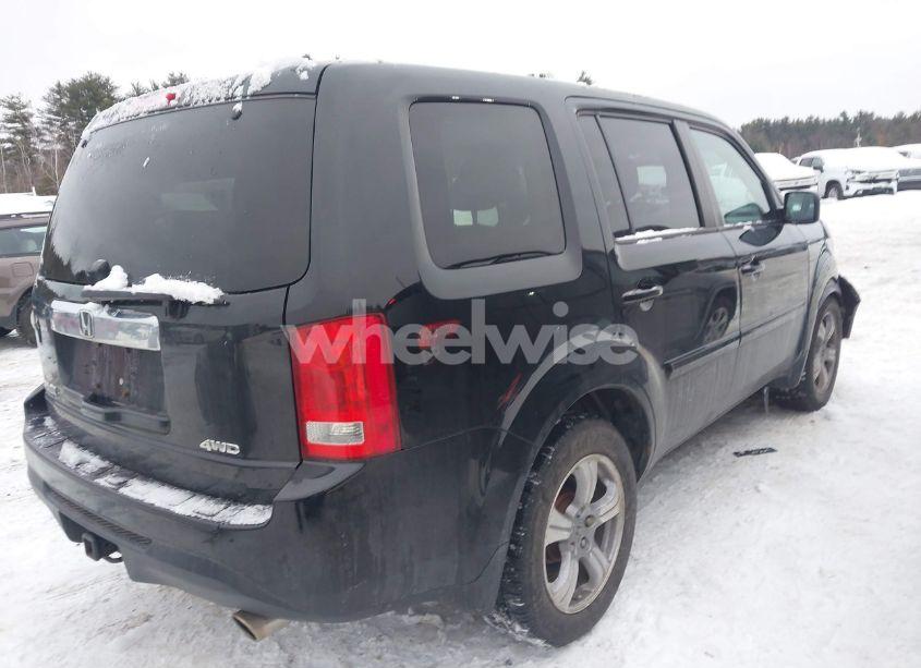 Photo 4 of 2014 Honda Pilot EX (VIN 5FNYF4H48EB031750)