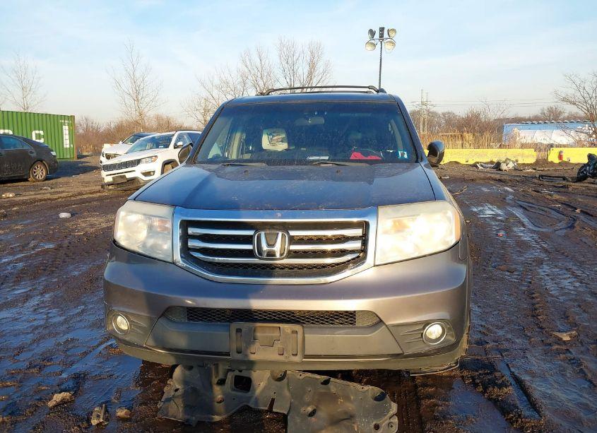Photo 13 of 2015 Honda Pilot EX (VIN 5FNYF4H48FB054771)