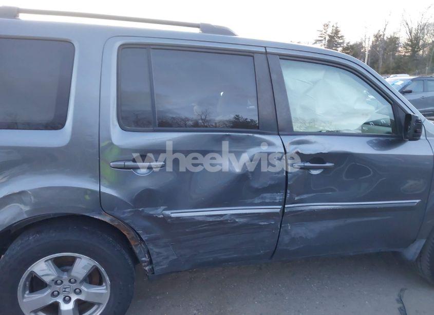 Photo 14 of 2010 Honda Pilot EX (VIN 5FNYF4H4XAB012594)