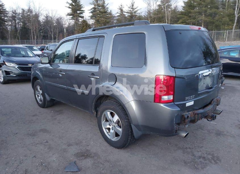 Photo 3 of 2010 Honda Pilot EX (VIN 5FNYF4H4XAB012594)