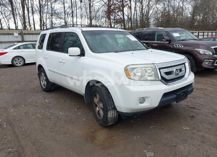 2010 Honda Pilot EX (VIN 5FNYF4H4XAB019478) main photo