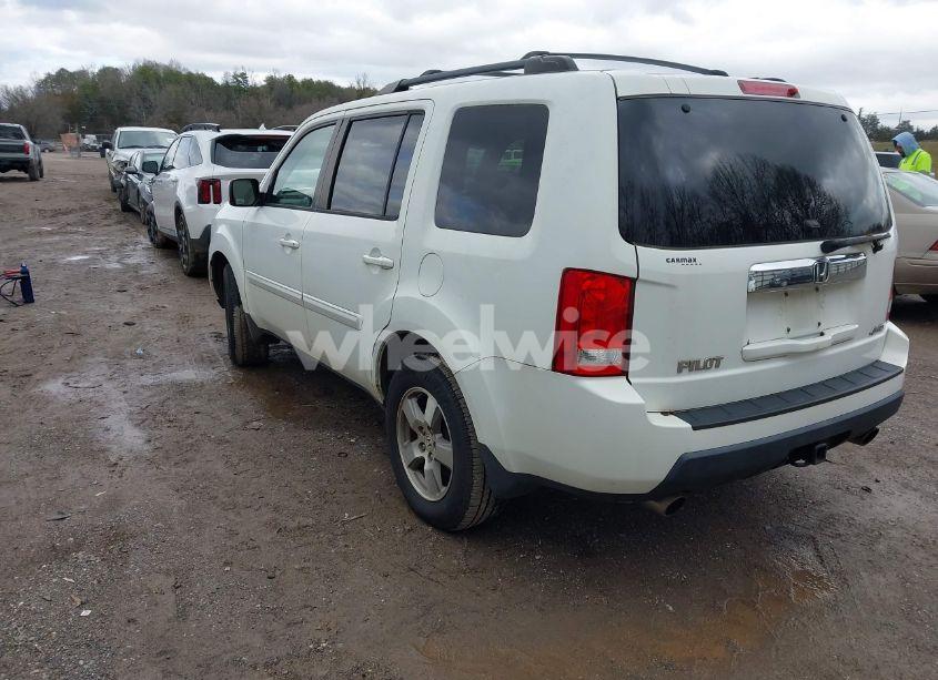 Photo 3 of 2010 Honda Pilot EX (VIN 5FNYF4H4XAB019478)