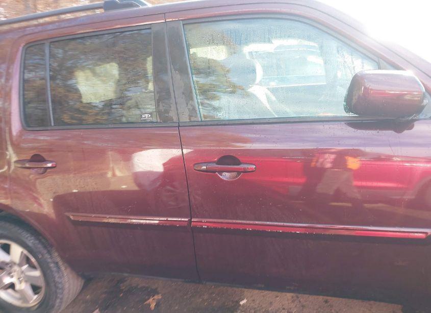 Photo 13 of 2011 Honda Pilot EX (VIN 5FNYF4H4XBB040414)