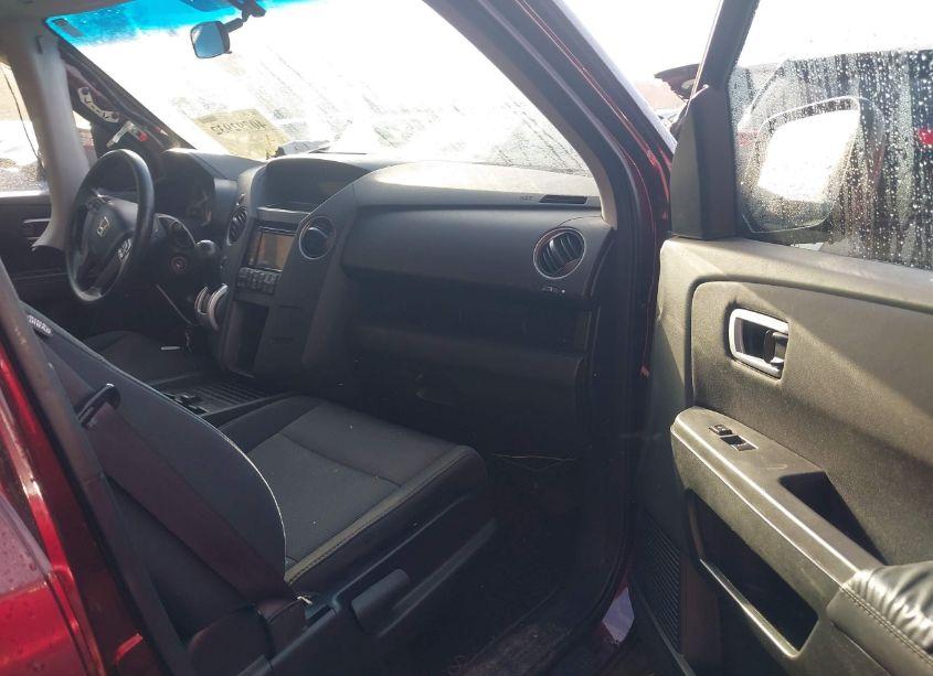 Photo 5 of 2011 Honda Pilot EX (VIN 5FNYF4H4XBB040414)