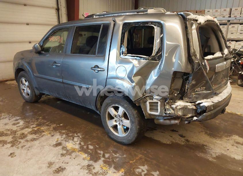 Photo 3 of 2011 Honda Pilot EX (VIN 5FNYF4H4XBB044155)