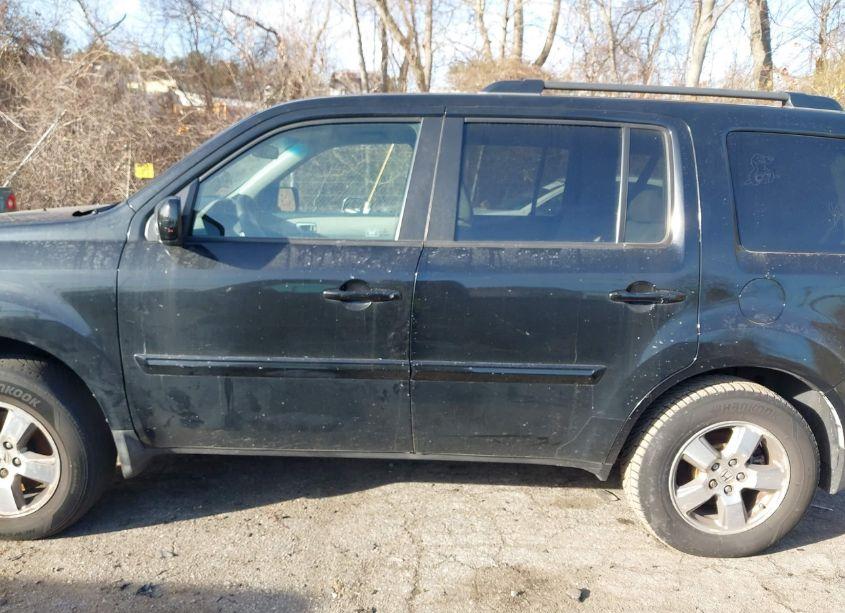 Photo 14 of 2011 Honda Pilot EX (VIN 5FNYF4H4XBB105553)