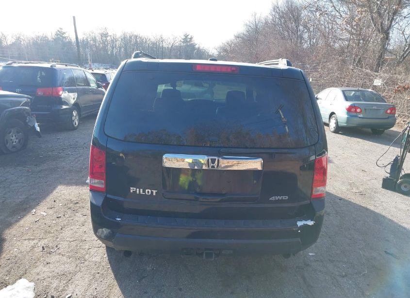 Photo 16 of 2011 Honda Pilot EX (VIN 5FNYF4H4XBB105553)