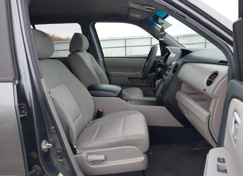 Photo 5 of 2012 Honda Pilot EX (VIN 5FNYF4H4XCB004353)