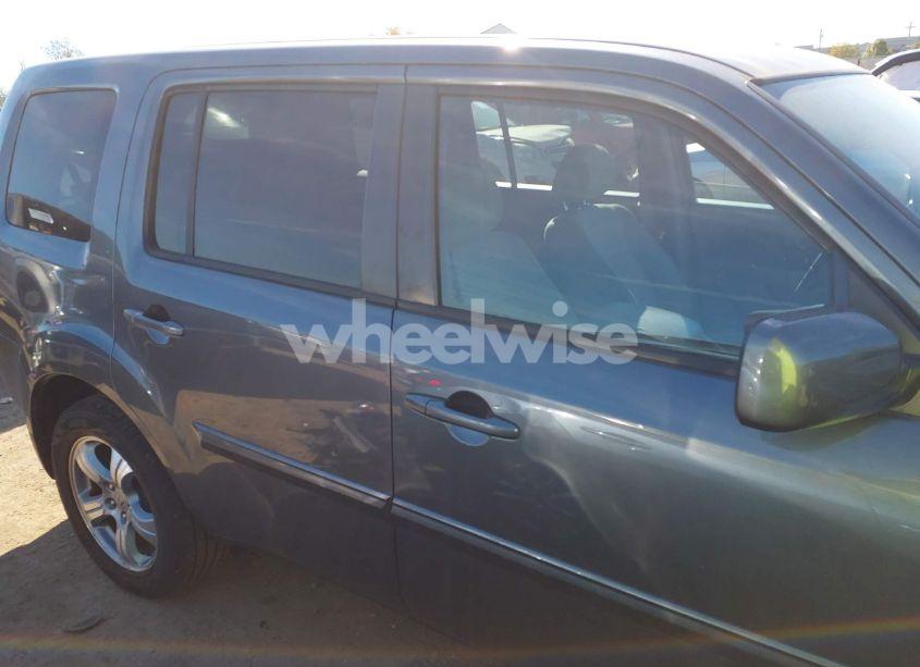 Photo 13 of 2013 Honda Pilot EX (VIN 5FNYF4H4XDB003124)