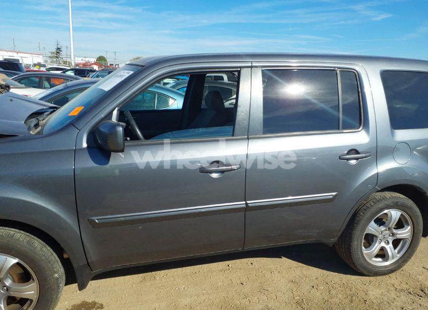 Photo 14 of 2013 Honda Pilot EX (VIN 5FNYF4H4XDB003124)