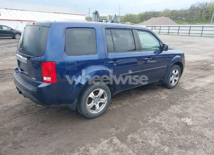 Photo 4 of 2015 Honda Pilot EX (VIN 5FNYF4H4XFB006575)