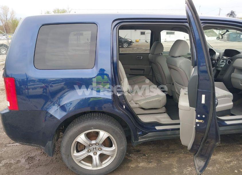 Photo 8 of 2015 Honda Pilot EX (VIN 5FNYF4H4XFB006575)