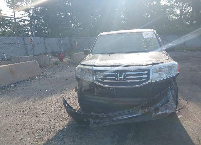 Photo 11 of 2015 Honda Pilot EX (VIN 5FNYF4H4XFB069336)