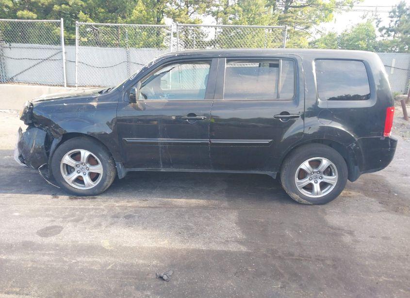 Photo 13 of 2015 Honda Pilot EX (VIN 5FNYF4H4XFB069336)