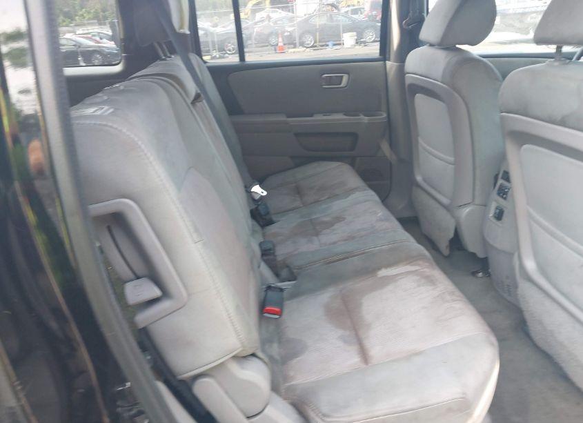 Photo 8 of 2015 Honda Pilot EX (VIN 5FNYF4H4XFB069336)