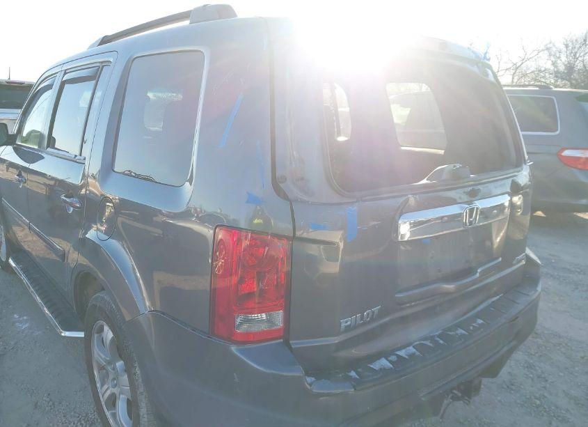 Photo 17 of 2015 Honda Pilot EX (VIN 5FNYF4H4XFB073578)