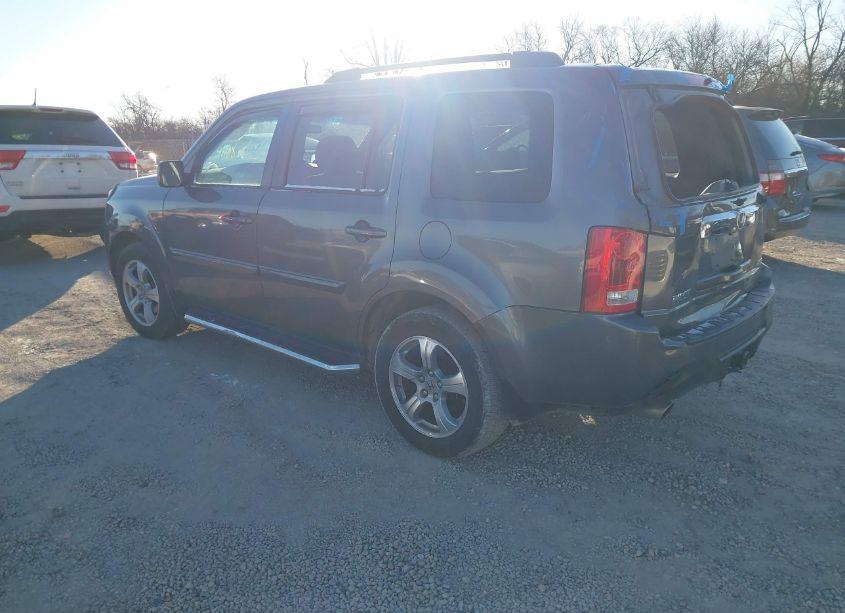 Photo 3 of 2015 Honda Pilot EX (VIN 5FNYF4H4XFB073578)