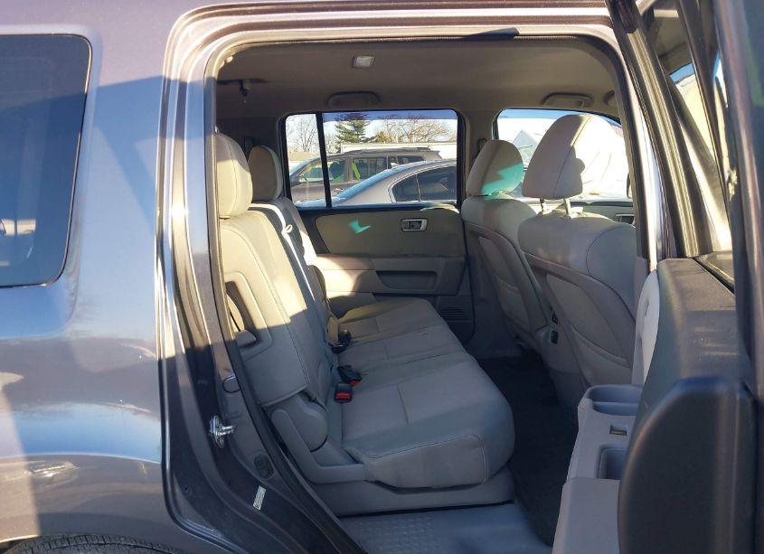 Photo 8 of 2015 Honda Pilot EX (VIN 5FNYF4H4XFB073578)