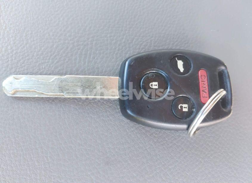 Photo 11 of 2011 Honda Pilot EX-L (VIN 5FNYF4H50BB011058)