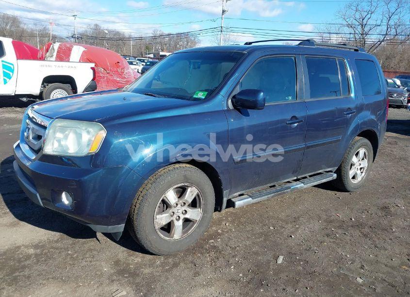 Photo 2 of 2011 Honda Pilot EX-L (VIN 5FNYF4H50BB011058)