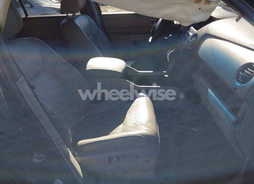 Photo 5 of 2011 Honda Pilot EX-L (VIN 5FNYF4H50BB011058)