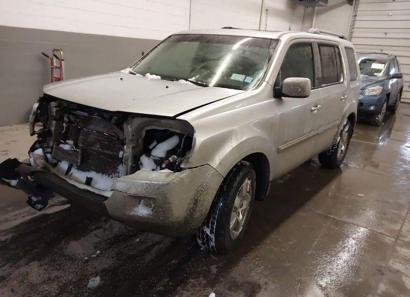 Photo 2 of 2011 Honda Pilot EX-L (VIN 5FNYF4H50BB053407)