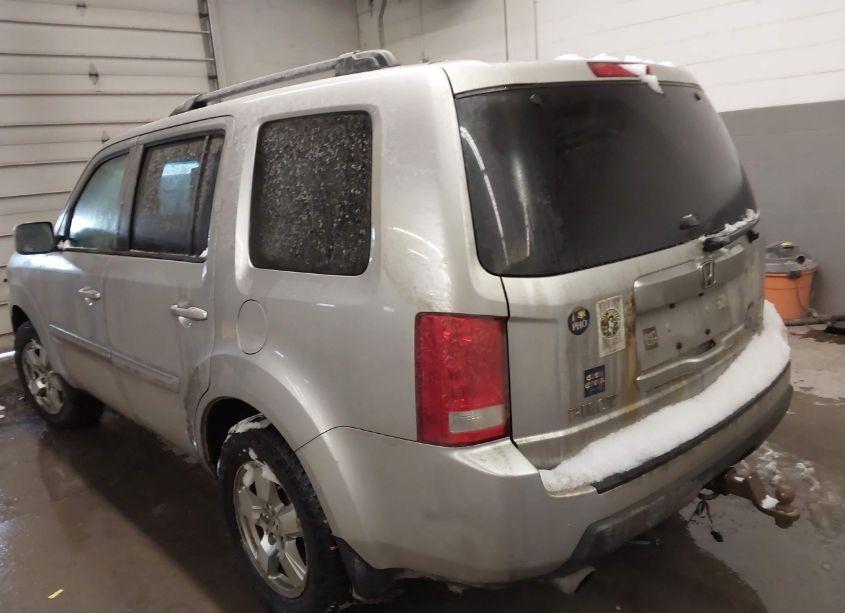 Photo 3 of 2011 Honda Pilot EX-L (VIN 5FNYF4H50BB053407)