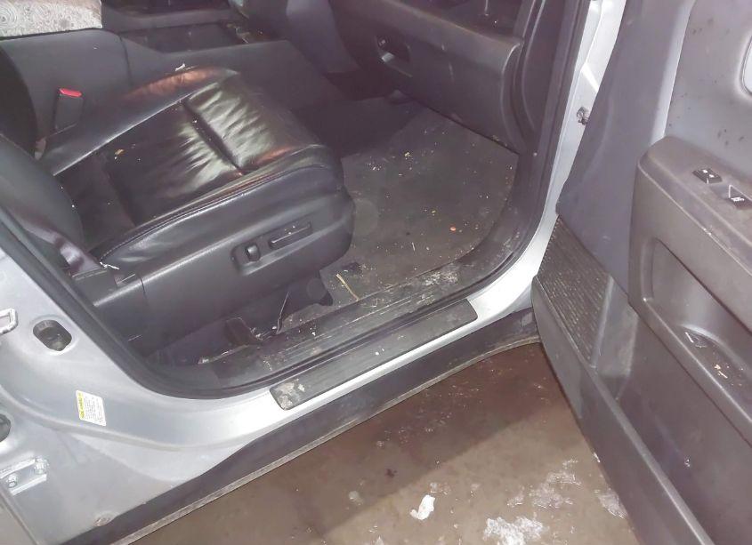 Photo 5 of 2011 Honda Pilot EX-L (VIN 5FNYF4H50BB053407)