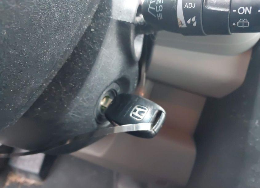 Photo 11 of 2011 Honda Pilot EX-L (VIN 5FNYF4H50BB053553)