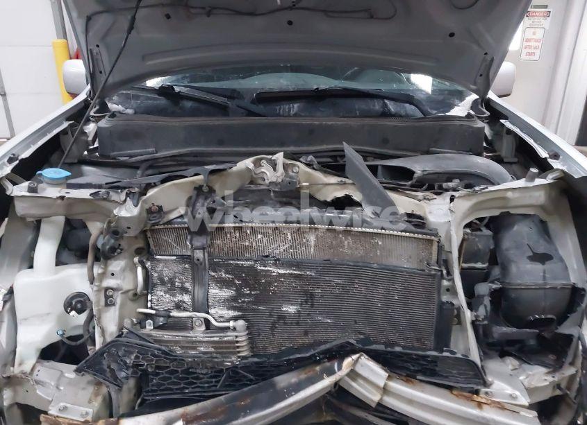 Photo 10 of 2011 Honda Pilot EX-L (VIN 5FNYF4H50BB059496)