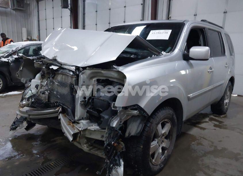 Photo 2 of 2011 Honda Pilot EX-L (VIN 5FNYF4H50BB059496)