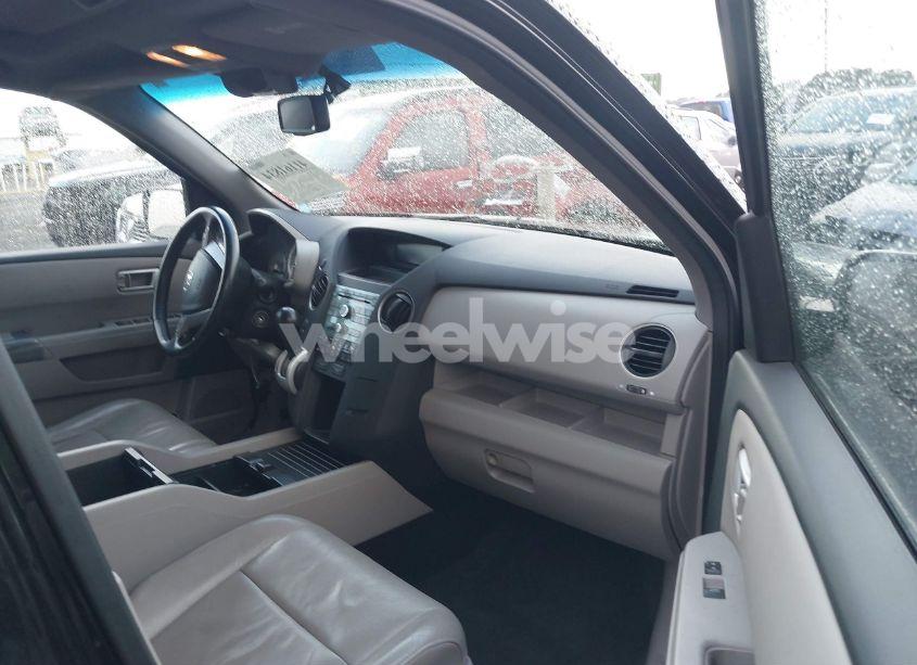 Photo 5 of 2011 Honda Pilot EX-L (VIN 5FNYF4H50BB062544)