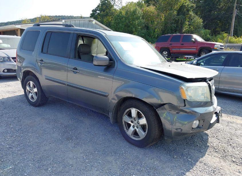 2011 Honda Pilot EX-L (VIN 5FNYF4H50BB066352) main photo