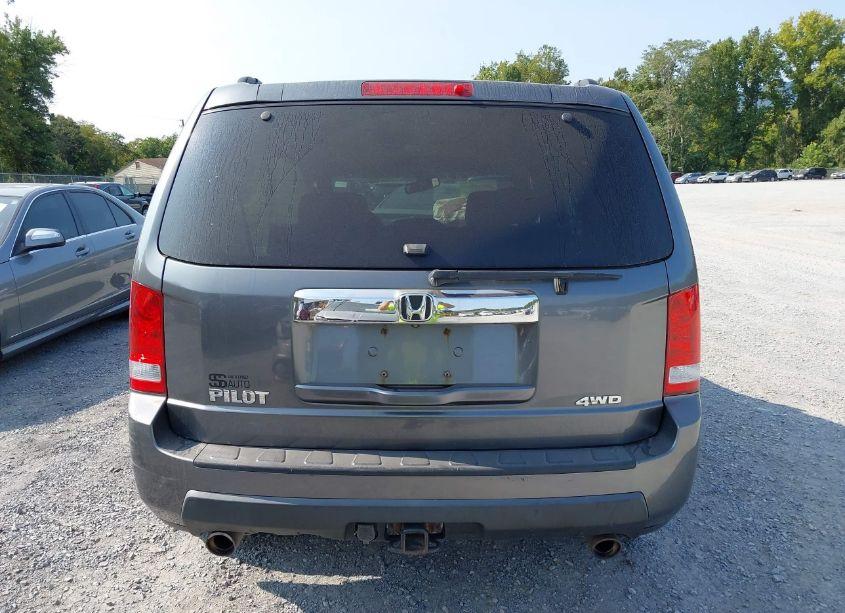 Photo 17 of 2011 Honda Pilot EX-L (VIN 5FNYF4H50BB066352)