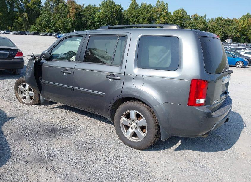 Photo 3 of 2011 Honda Pilot EX-L (VIN 5FNYF4H50BB066352)