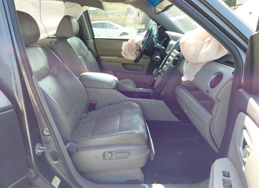 Photo 5 of 2011 Honda Pilot EX-L (VIN 5FNYF4H50BB066352)