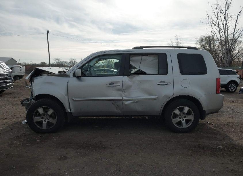 Photo 14 of 2011 Honda Pilot EX-L (VIN 5FNYF4H50BB068358)