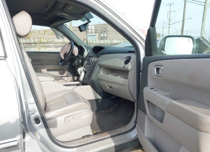 Photo 5 of 2011 Honda Pilot EX-L (VIN 5FNYF4H50BB068358)