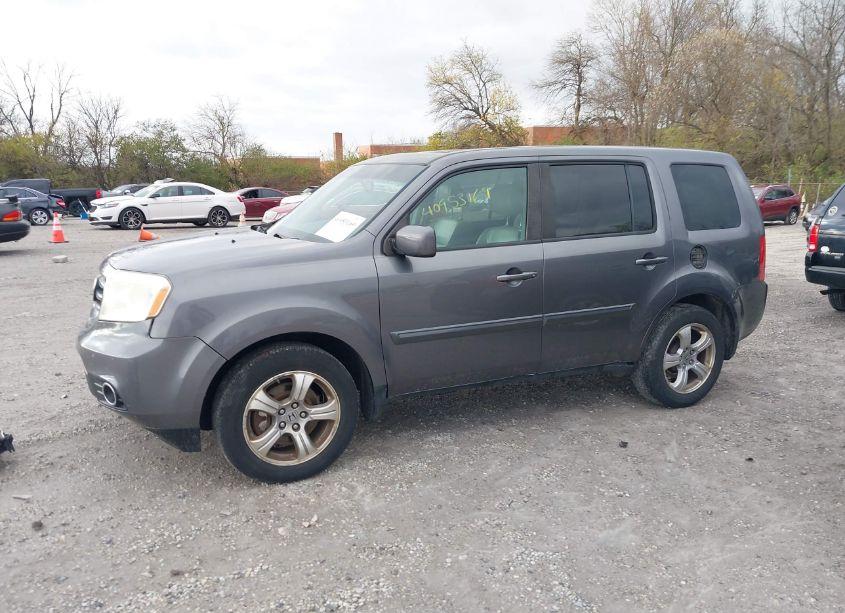Photo 15 of 2014 Honda Pilot EX-L (VIN 5FNYF4H50EB016751)