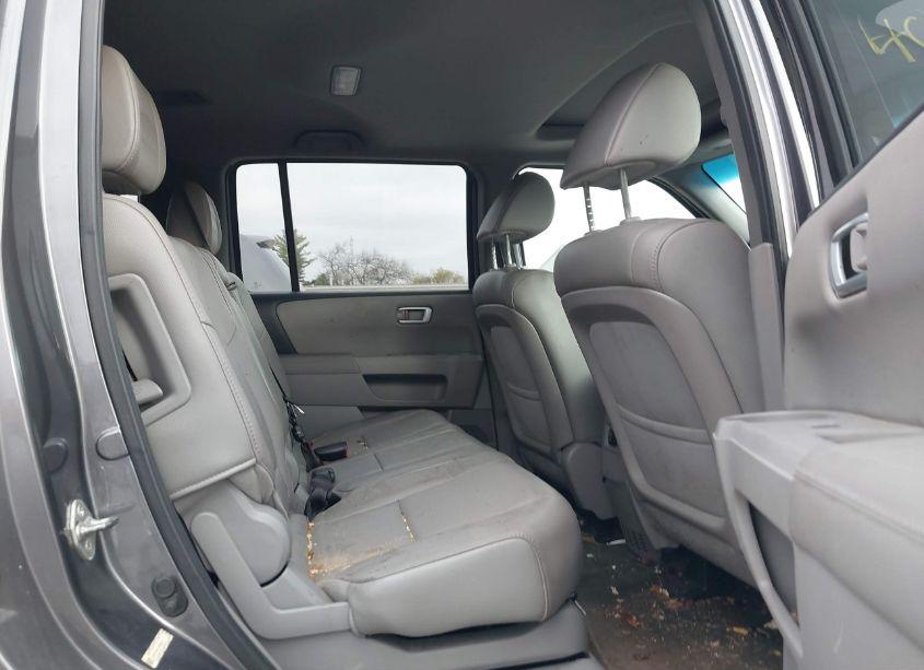 Photo 8 of 2014 Honda Pilot EX-L (VIN 5FNYF4H50EB016751)