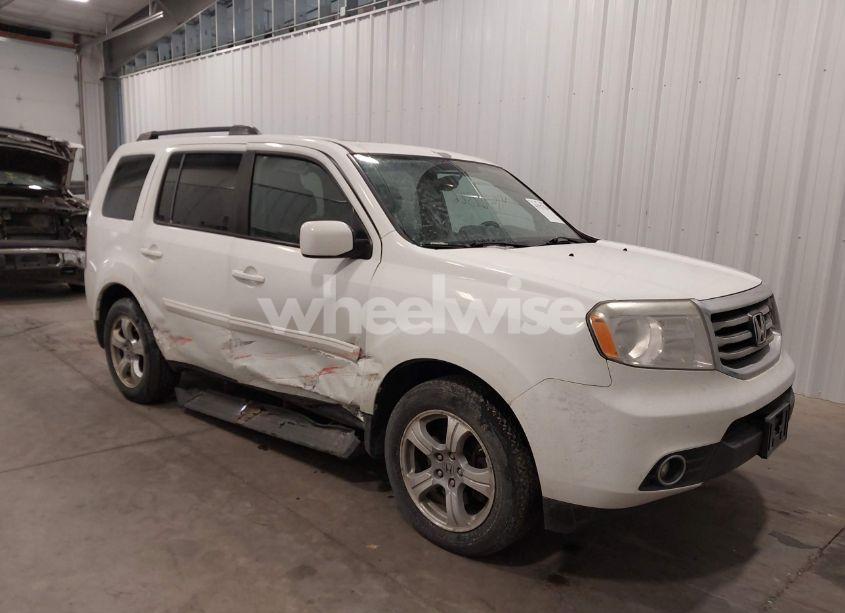 2015 Honda Pilot EX-L (VIN 5FNYF4H50FB072559) main photo