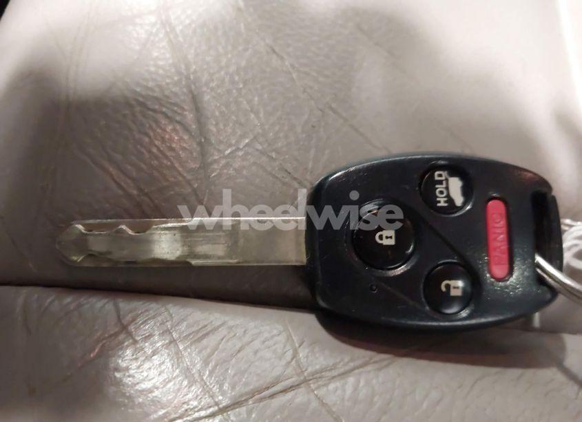 Photo 11 of 2015 Honda Pilot EX-L (VIN 5FNYF4H50FB072559)