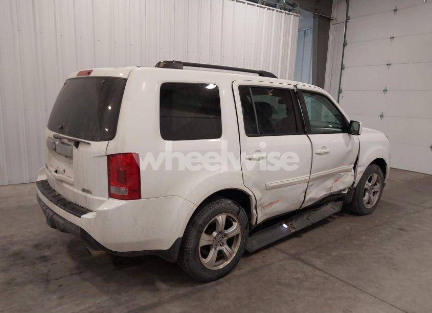 Photo 4 of 2015 Honda Pilot EX-L (VIN 5FNYF4H50FB072559)